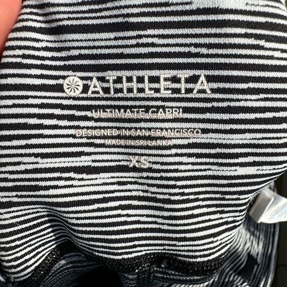 Athleta ULTIMATE LINEAR LINES‎ CAPRI Black/ White Women’s Size XS - Picture 6 of 6